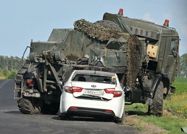 Разбитая российская военная колонна в Курской области / © из соцсетей