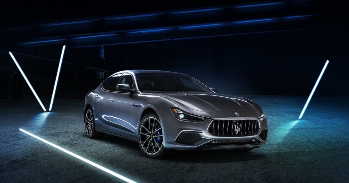 Maserati офіційно представила свій перший електрифікований автомобіль