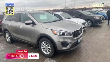 Розмитнення авто для українців стане безкоштовним: юрист Віталій Зубик