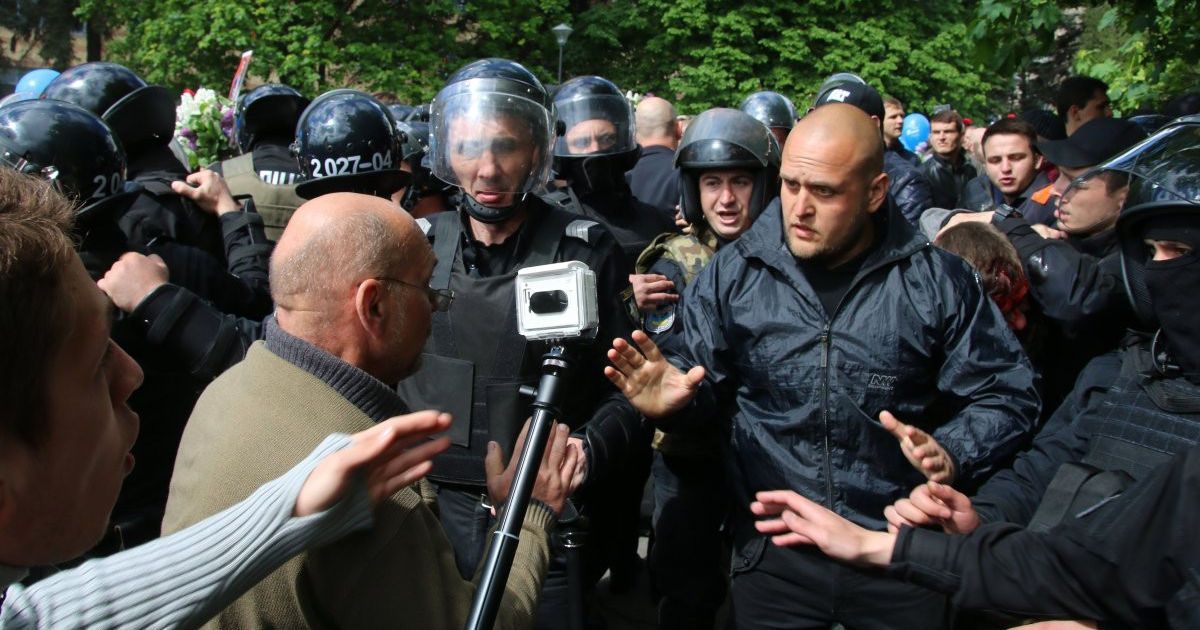 У МВС розповіли, коли "розберуться" з діями правоохоронців під час сутичок 9 травня в Дніпрі