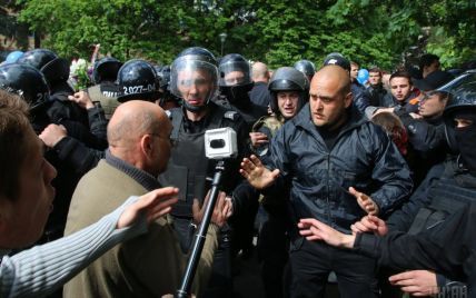 Полицейские в Днепре применили силу чрезмерно и действовали с нарушением закона – Геращенко