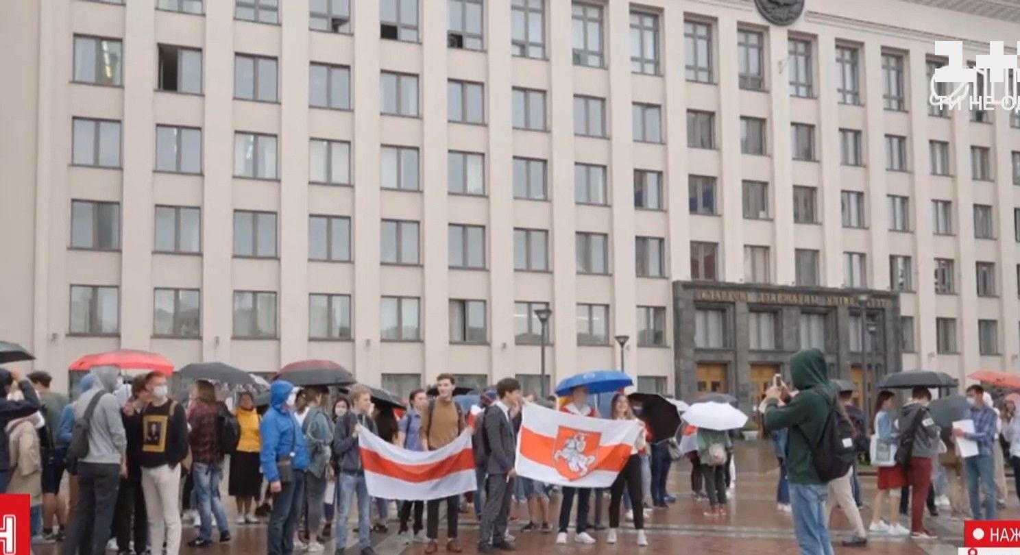 Вместо торжеств к первому сентября студенты в Минске вышли на забастовку