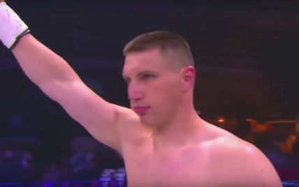 Непобедимый украинский боксер в первом раунде отправил соперника в глубокий нокаут