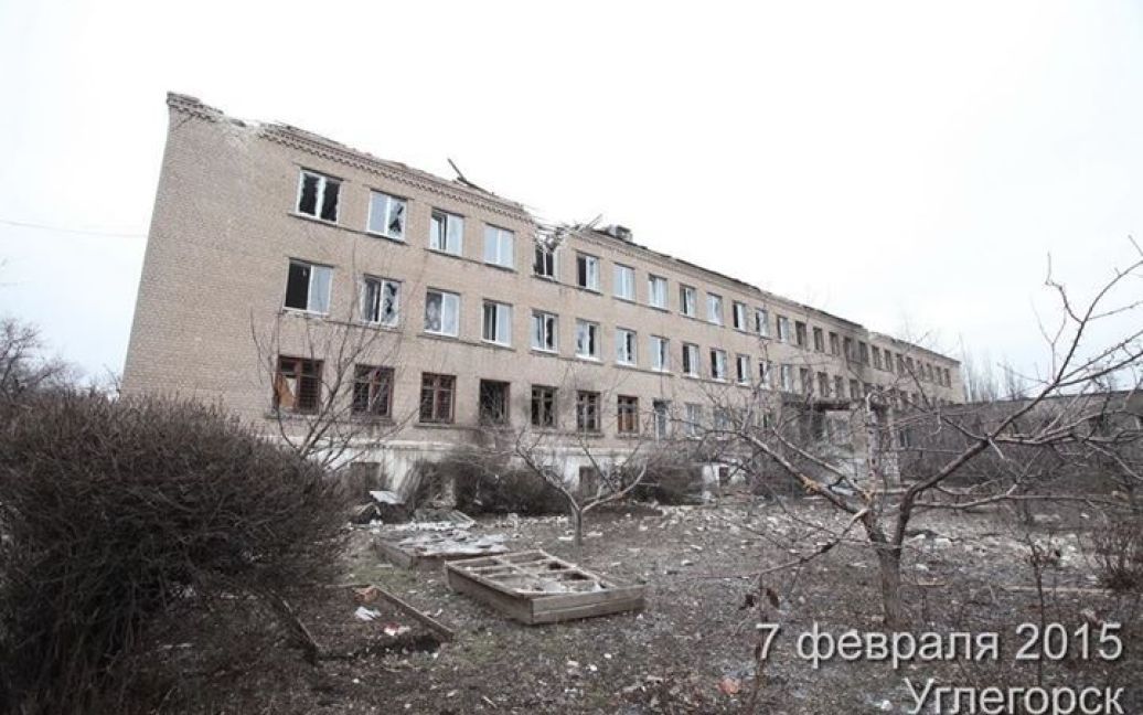 Зруйнований Вуглегірськ після артобстрілів / © sirgis.info