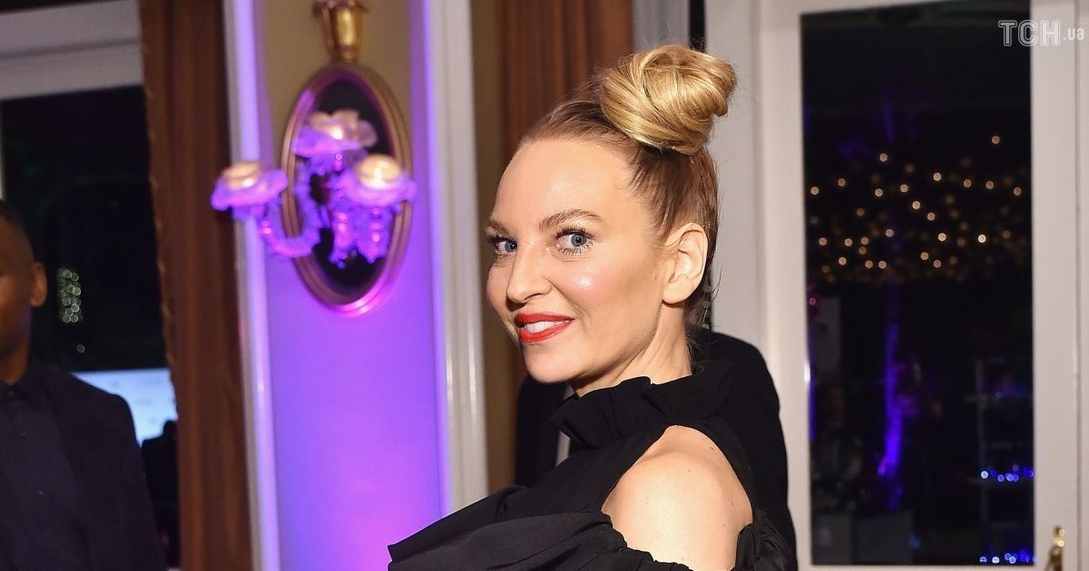 44-летняя певица Sia неожиданно стала бабушкой