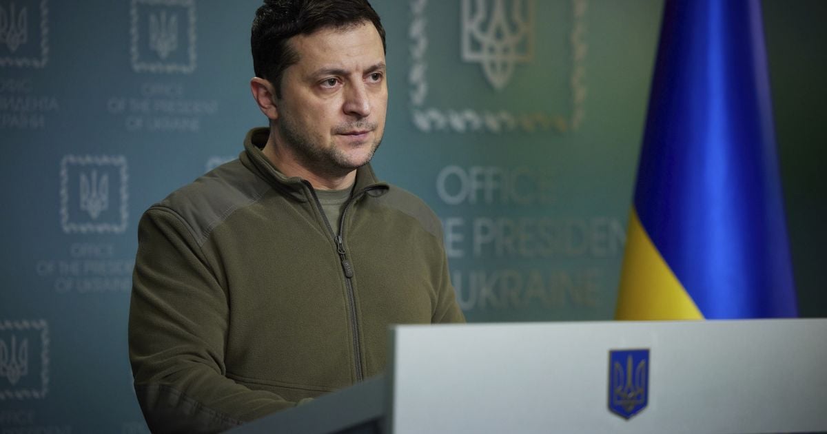 "Україна в своїх не стріляє": Зеленський про знищення міст армією РФ