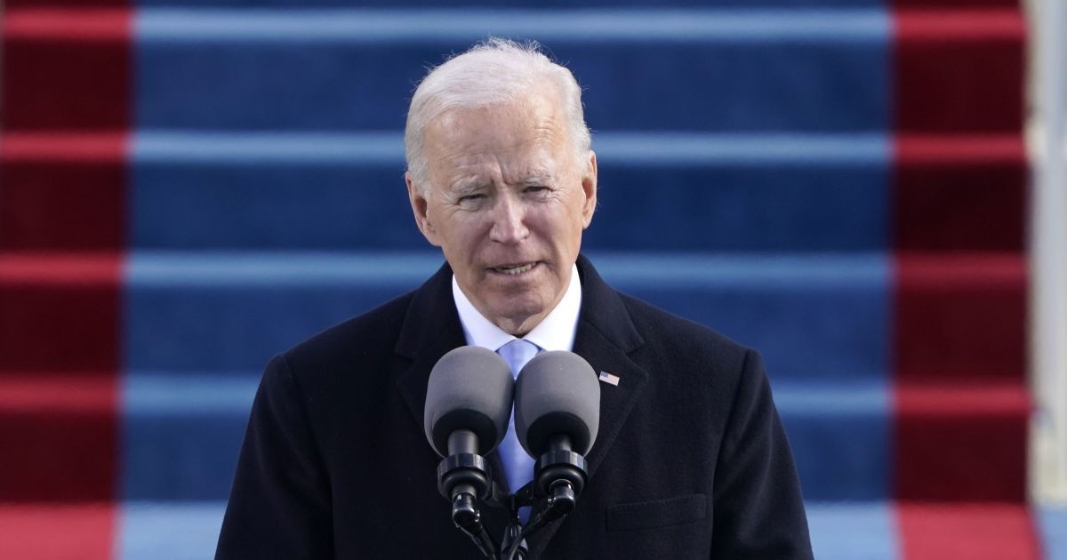 Джо Байден после инаугурации стал президентом США