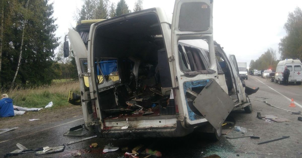 Момент масштабного ДТП в России с 13 погибшими попал на видео