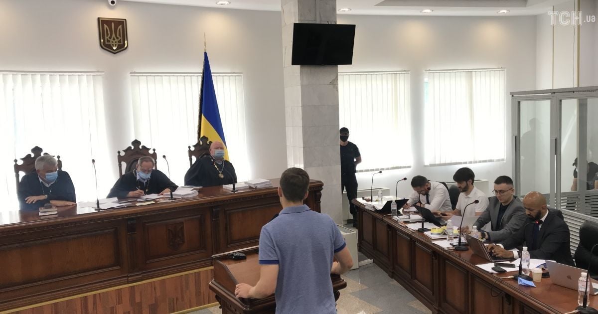 Суд по Стерненко: депутаты просят отпустить активиста на поруки