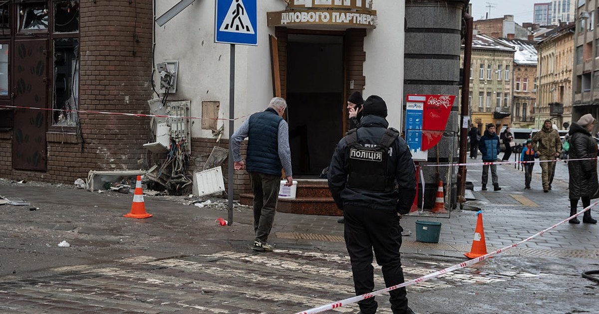 Появилась первая реакция Зеленского на теракт во Львове: задержана не одна подозреваемая