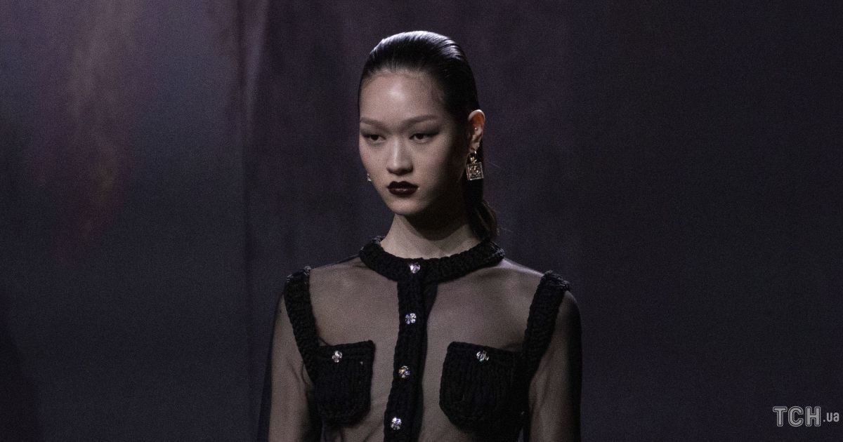 Показ коллекции Chanel весна-лето 2023
