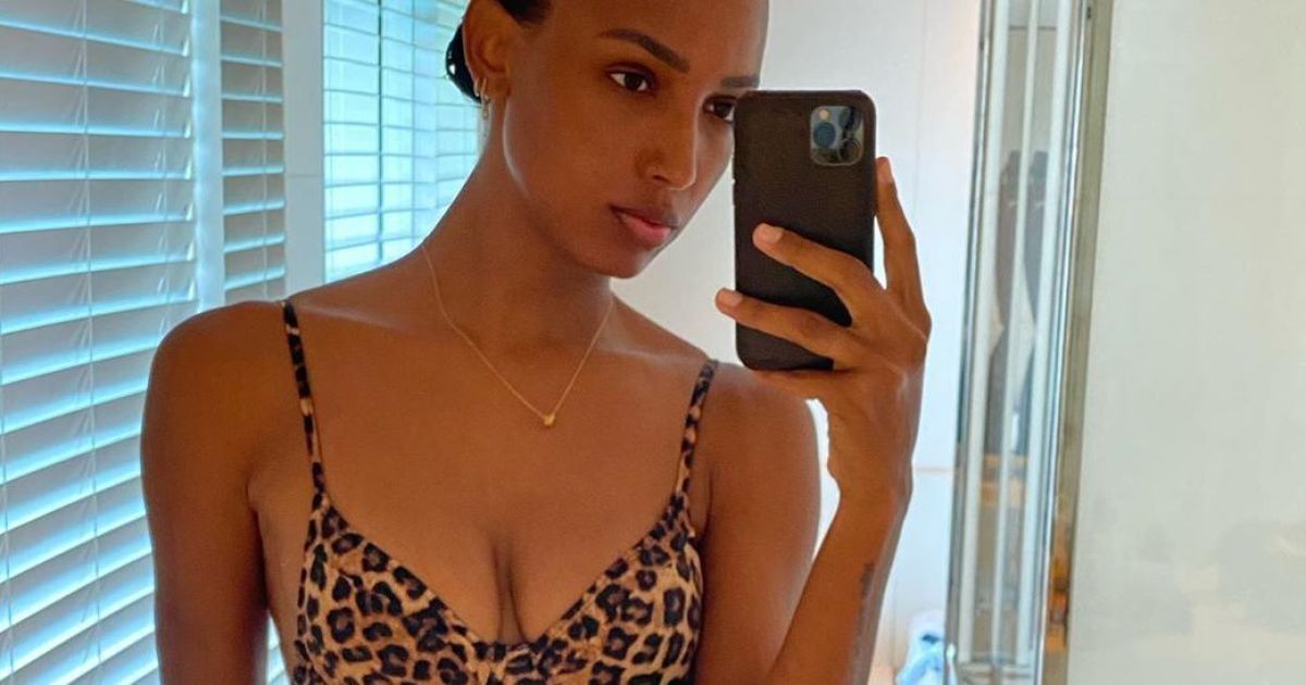 жасмин Тукс