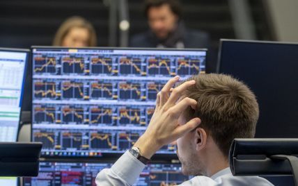 Большой обвал российского фондового рынка: индекс Московской биржи снизился на 6,5%