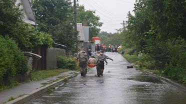 Евакуація у Чернігові_3 / © Управління ДСНС у Чернігівській області