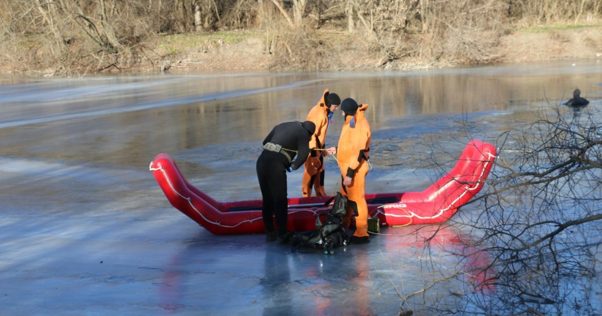 На Харківщині в озері потонув 7-річний хлопчик