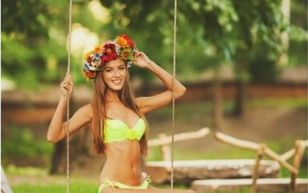 На "Мисс Вселенная" Гаркуша покорила жюри своей красотой / © instagram.com/diana_garkusha