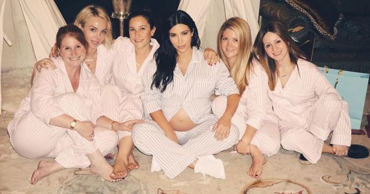 Пижамная вечеринка Ким Кардашьян