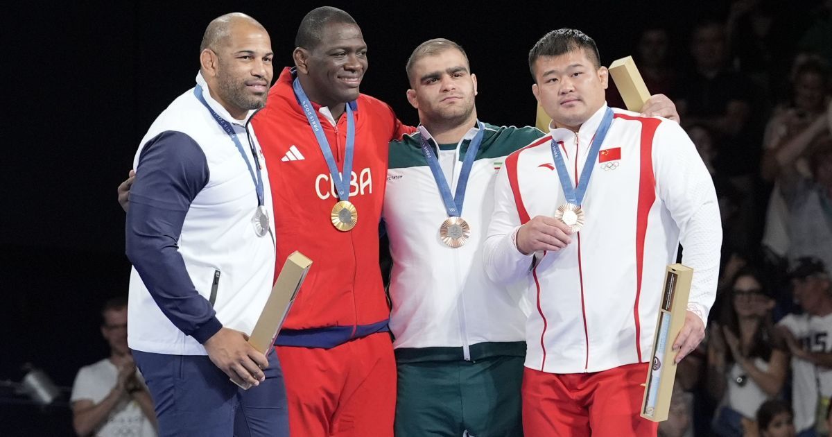 Призеры Олимпиады-2024 в греко-римской борьбе (вес до 130 кг)