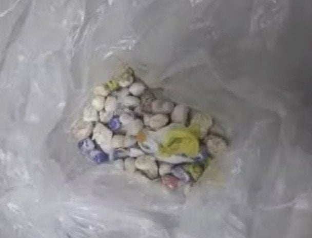 Наркотики, які проковтнула Антонієта / © Jam Press