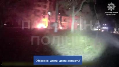 Поліція показала перші хвилини після ракетного удару по Одесі