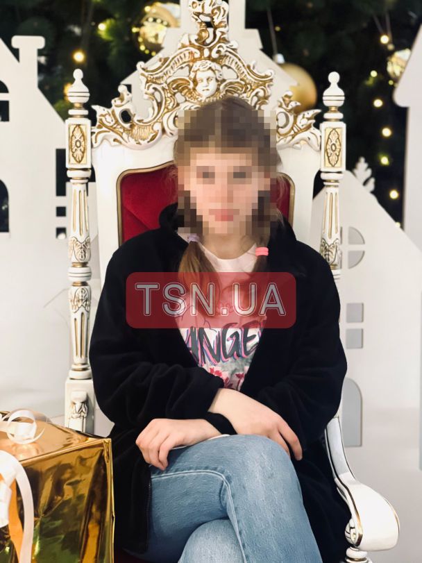 Аня Підвербна у святковій фотозоні. Фото надано О.Ятченко. / © 