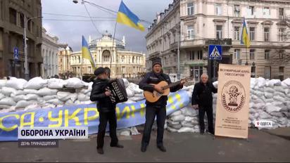 Ситуация в Одессе: музыканты вышли на баррикады, чтобы поддержать одесситов и военных