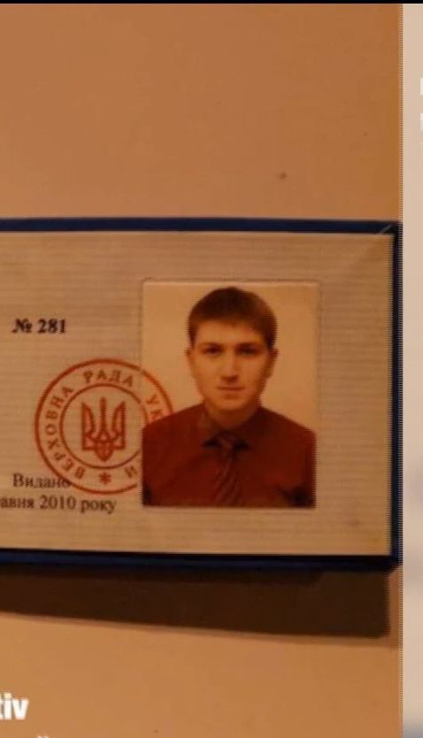 Водій, що спричинив ДТП у Києві, надав поліції несправжнє посвідчення радника депутата