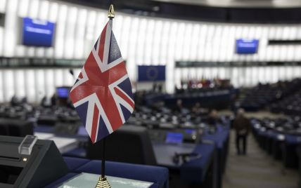 Парламент Британии заблокировал принятое соглашение о Brexit. Что дальше