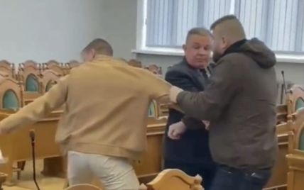 Назвав "ватою": у Львівській райраді побилися депутат-каратист Горуна та його колега (відео)