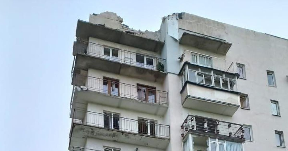 Поліція показала фото наслідків нічного обстрілу Харкова