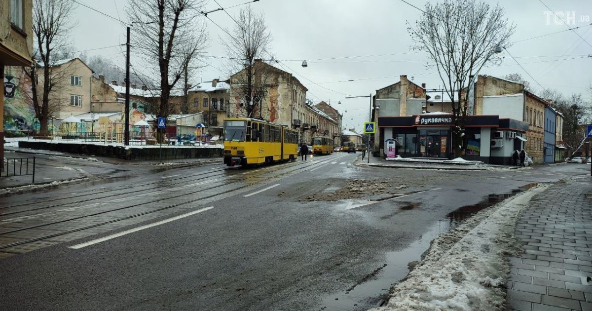 У Львові не курсуватимуть усі трамваї та тролейбуси до кінця доби