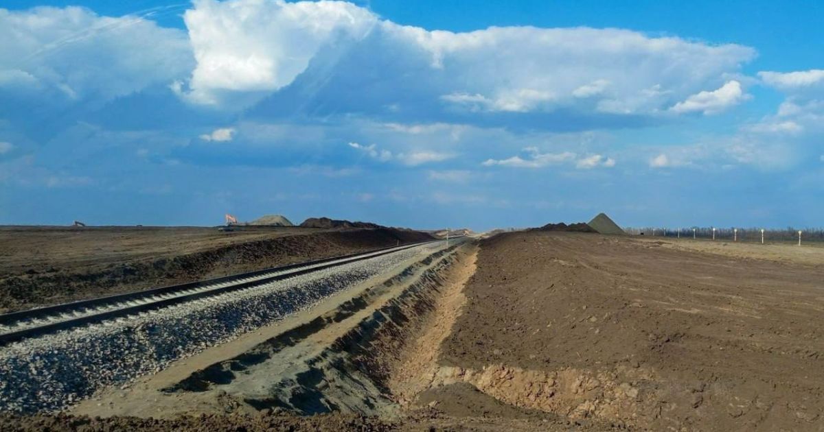 Залізниця окупантів на Донбасі