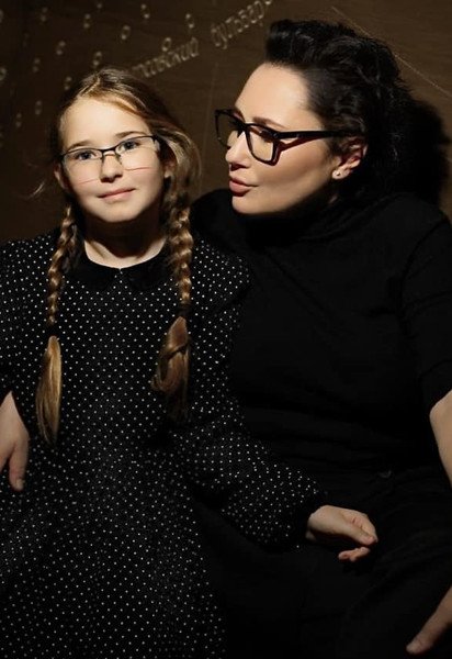 Елена Мозговая с дочерью от Дэвида Аксельрода