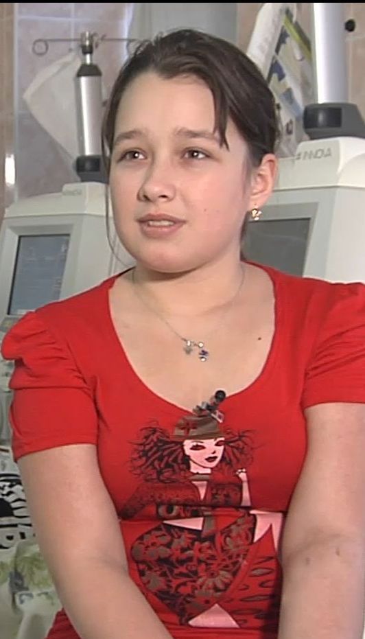 300 тисяч гривень на трансплантацію нирки потребує 15-річна Аня з Чернігівщини