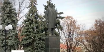 Прошлой ночью в Краматорске снесли еще одиного Ленина