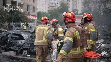 Рятувальна операція у Києві_10 / © ДСНС