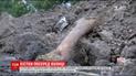 У Дніпрі будівельники розрили старе поховання та залишили яму з кістками, що стирчать з ґрунту