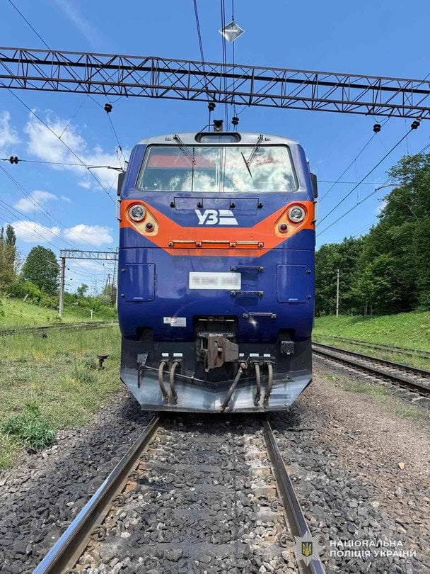 Аварія на Львівщині: потяг наїхав на чоловіка на залізничному переїзді