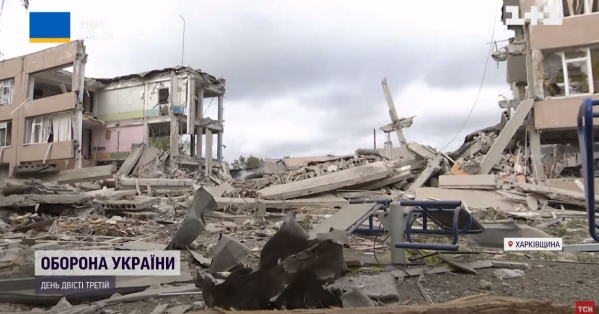 У Лозовій росіяни надпотужною ракетою знищили порожній ліцей