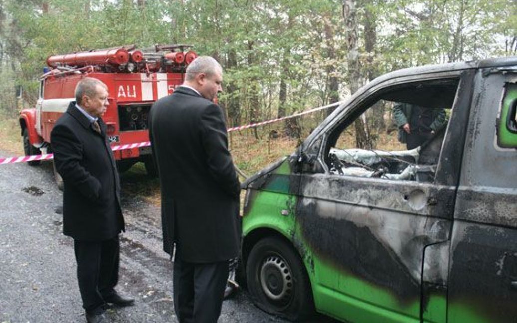 Милиция обнародовала первые подробности и фото сгоревшего авто с погибшими инкассаторами на Черниговщине / © УМВД в Черниговской области