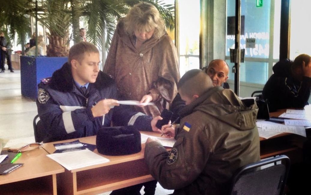 На Луганщине стартовал набор в патрульную полицию / © Facebook.com/Mustafanayyem