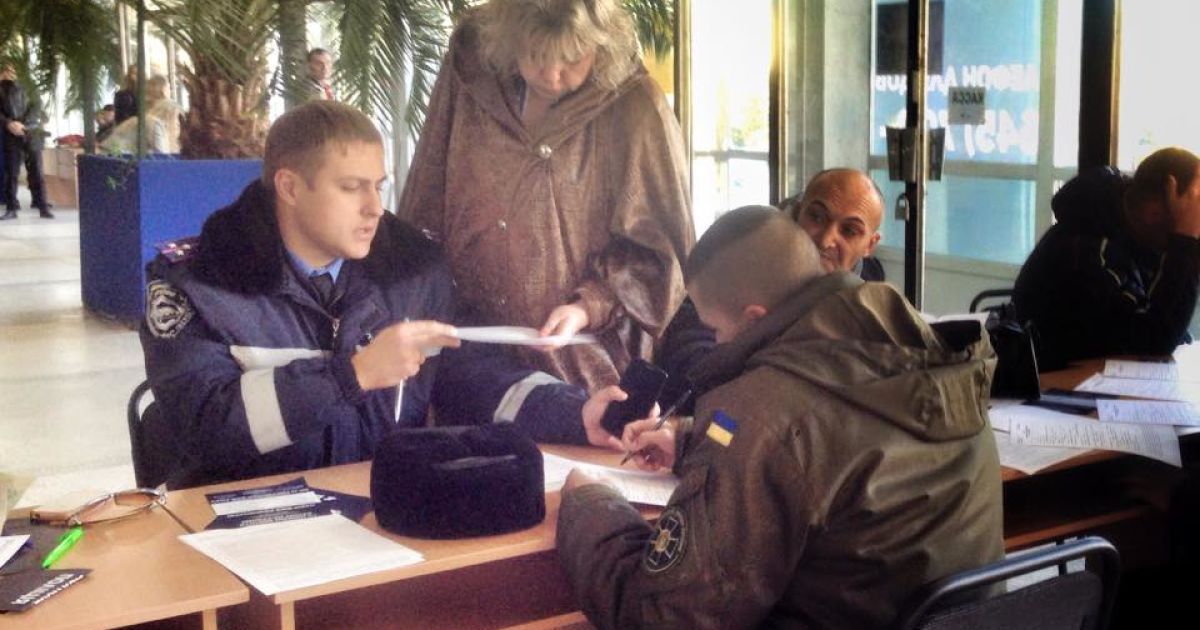 На Луганщині стартував набір до патрульної поліції / © Facebook.com/Mustafanayyem