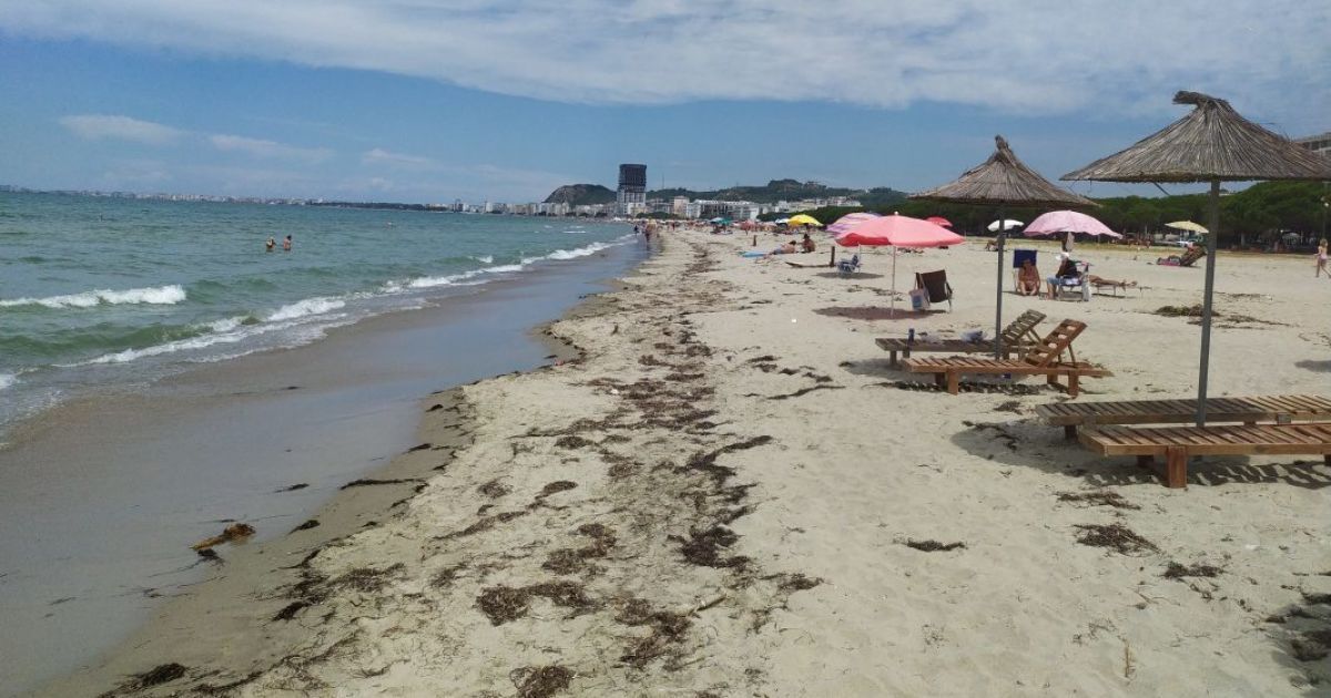 В Албанії на пляжі курортного селища знайшли мертвим українця