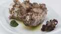 Тушеные куриные шейки с луком