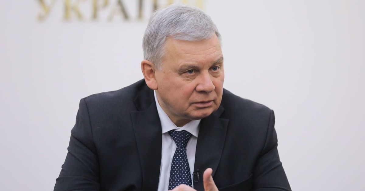 Министр обороны Таран подал в отставку