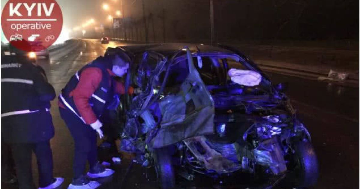 Масштабна ДТП у Києві. Mercedes розтрощив чотири автівки, тікаючи від поліції