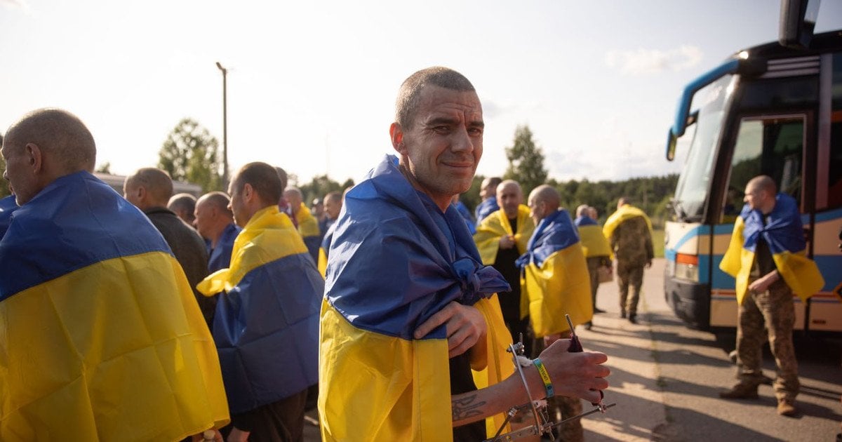 Обмін полоненими: Зеленський оприлюднив фото