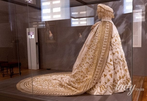 Реконструкція сукні імператриці Сісі / © Getty Images