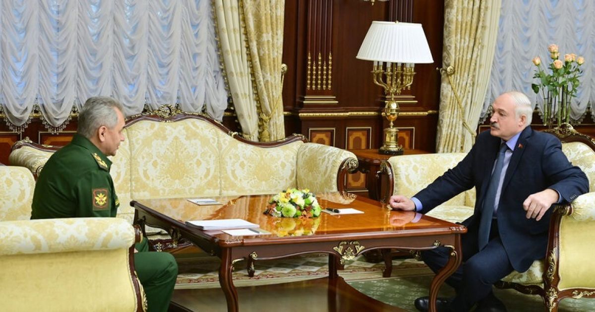 "Антилопа просит гарантии безопасности в пасти крокодила": в ОП прокомментировали странную просьбу Лукашенко к Шойгу
