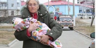 У Чернігові в суді оскаржують материнство найстаршої мами України Валентини Підвербної: що відомо